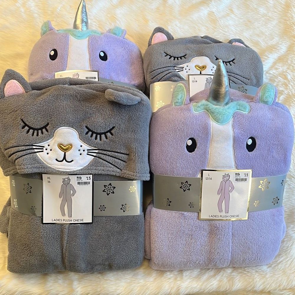 Ladies Plush Onzie: Unicorns and Cat